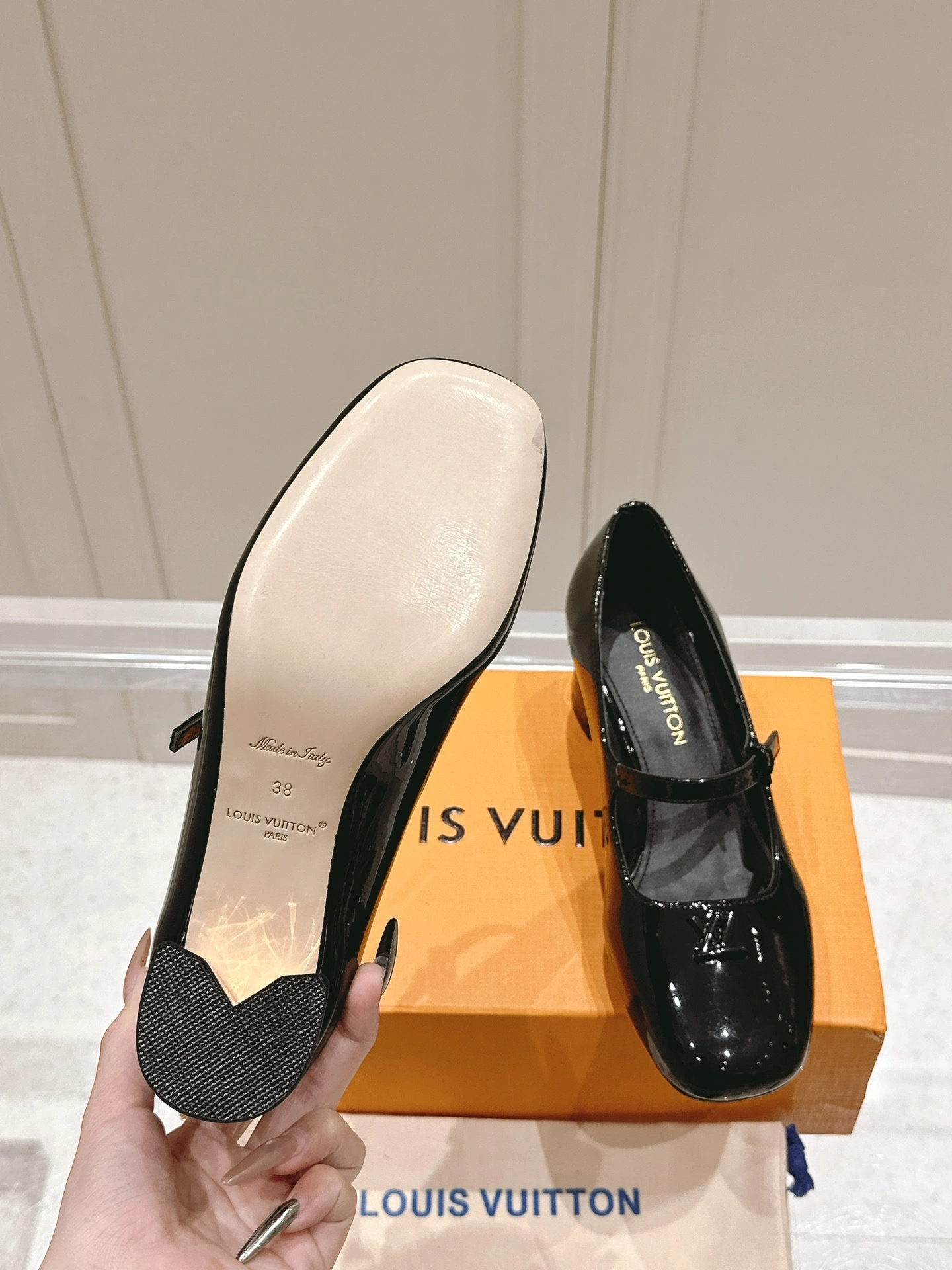 COCO-- 8V 1AGYBX Calfskin goatskin Heel height：5.5CM item:E-X198D4117